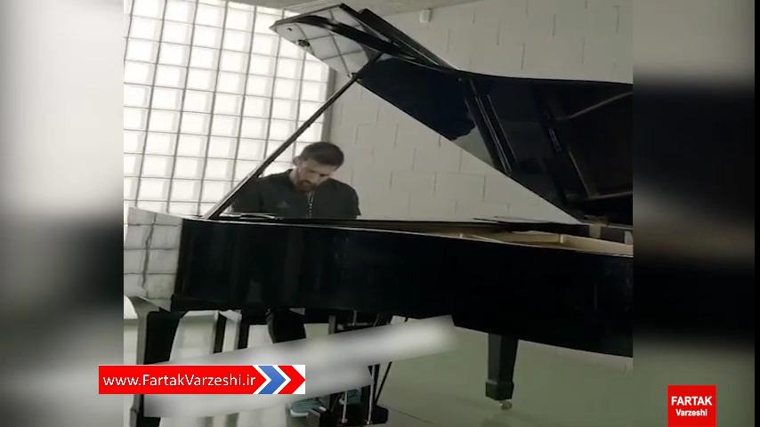 پیانو نوازی زیبا لیونل مسی + فیلم