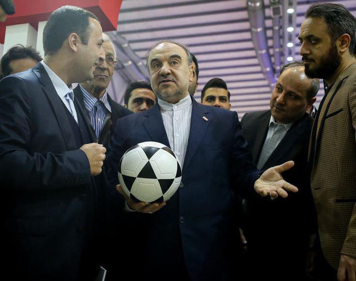 فوتبال ایران در انتظار پادرمیانی وزیر