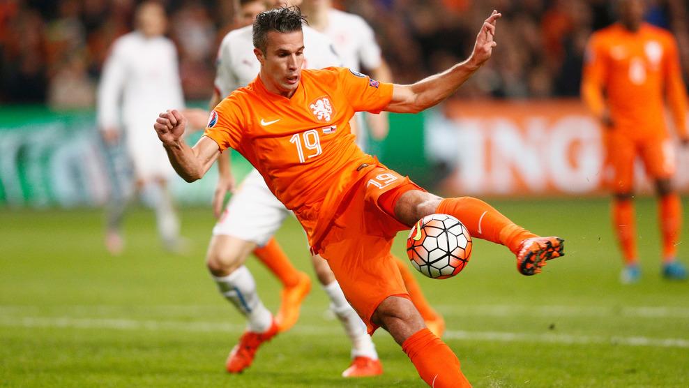 احتمال بازگشت فان پرسی به تیم ملی هلند 