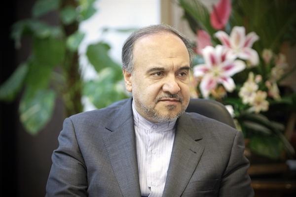 سلطانی فر: اوقات فراغت 50 میلیون ایرانی با تماشای بازی سرخابی ها پر می‌شود 