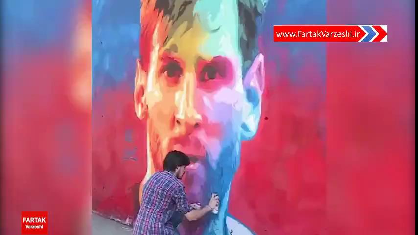 نقاشی مسی بر روی دیواری در شهر بارسلونا + فیلم
