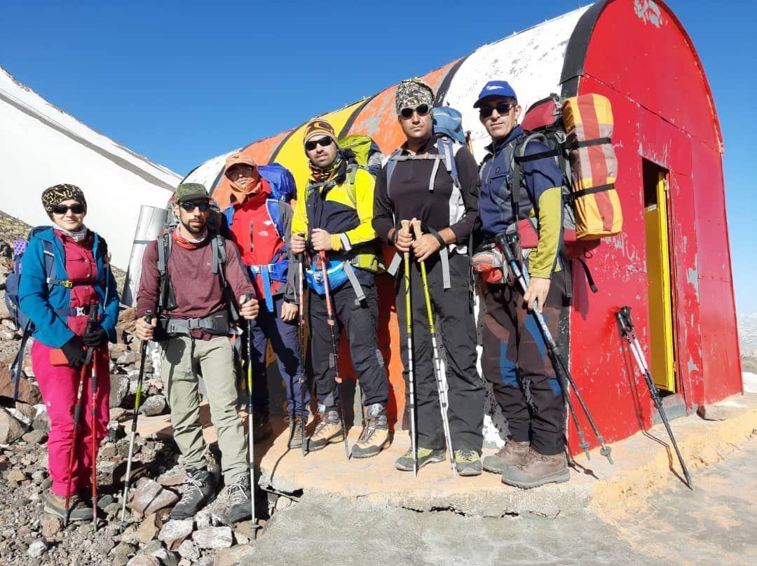 صعود کوهنوردان پویا کوه کرمانشاه به قله دماوند+تصاویر