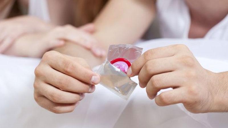 کاندوم زنانه چیست؟چطور باید استفاده کنیم؟
