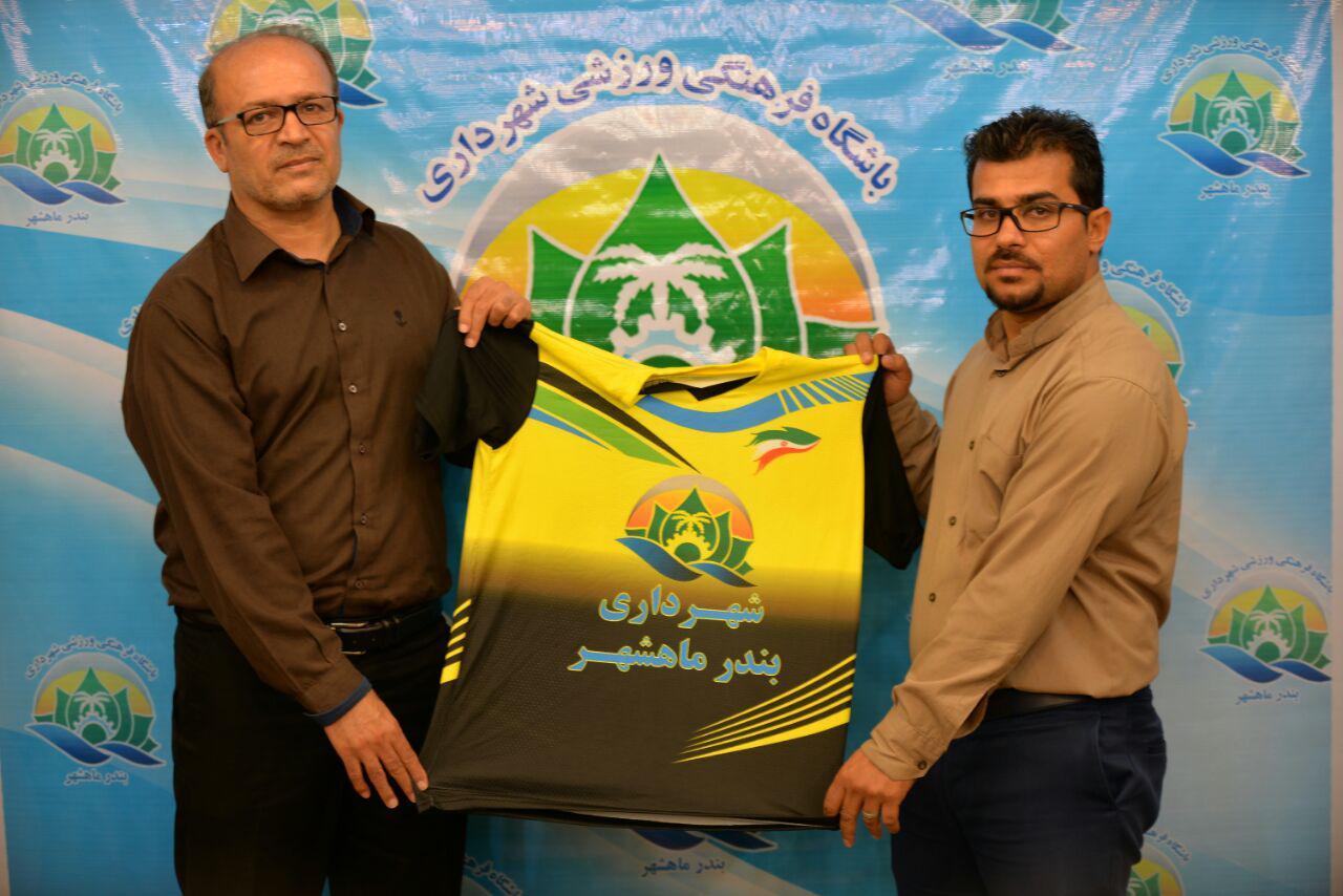 تصاویر/ معارفه سیدکوروش موسوی به عنوان سرمربی شهرداری ماهشهر