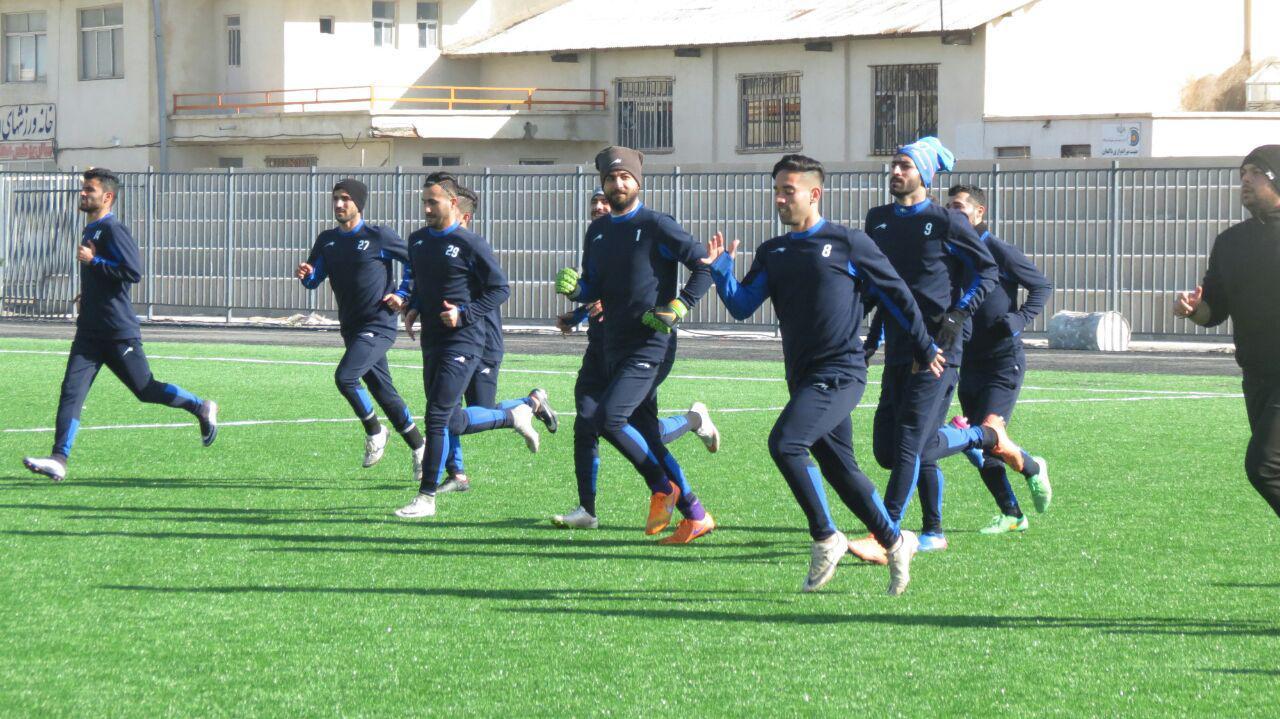 گزارش تصویری از آخرین تمرین تیم فوتبال شهرداری آستارا به روایت دوربین محمد اشجعی