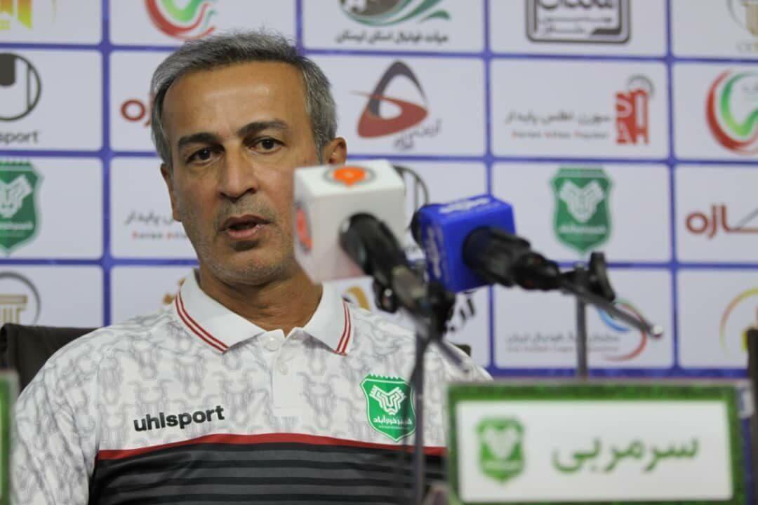 محسن عاشوری:اعتراض هواداران نسبت به شکسته تیم را مثبت ارزیابی می کنم