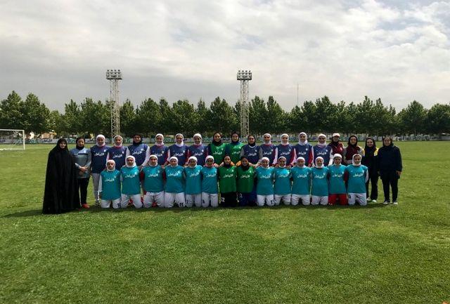  بازدید نایب رییس فدراسیون از اردوی انتخابی تیم ملی فوتبال بانوان بزرگسال 