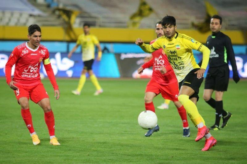 لیگ برتر فوتبال| تساوی یک نیمه‌ای پدیده و سپاهان
