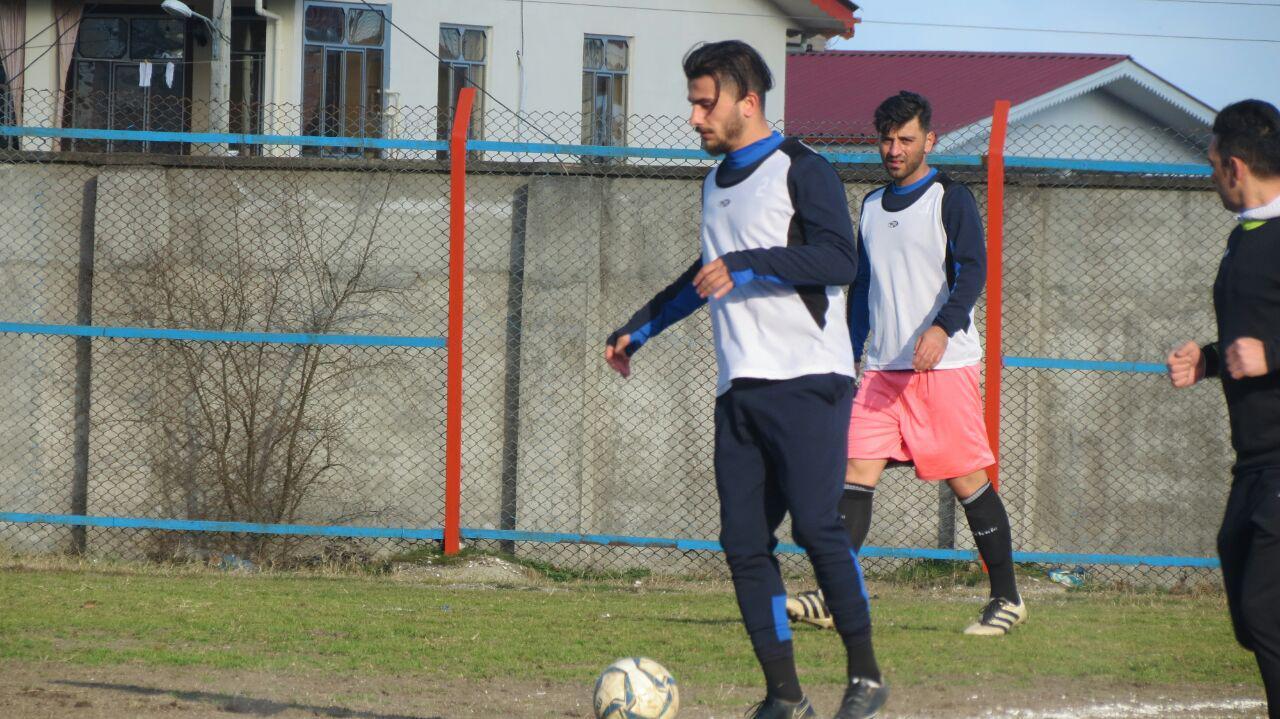 گزارش تصویری تمرینات تیم فوتبال شهرداری آستارا به روایت دوربین محمد اشجعی