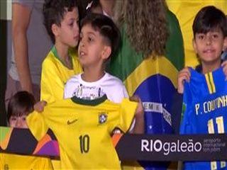 بازگشت تیم ملی برزیل به خانه پس از حذف از جام‌جهانی+فیلم 