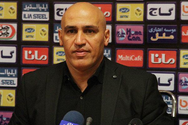 منصوریان: لعنت به قوانین فوتبال که در مملکت ما رعایت نمی‌شود!
