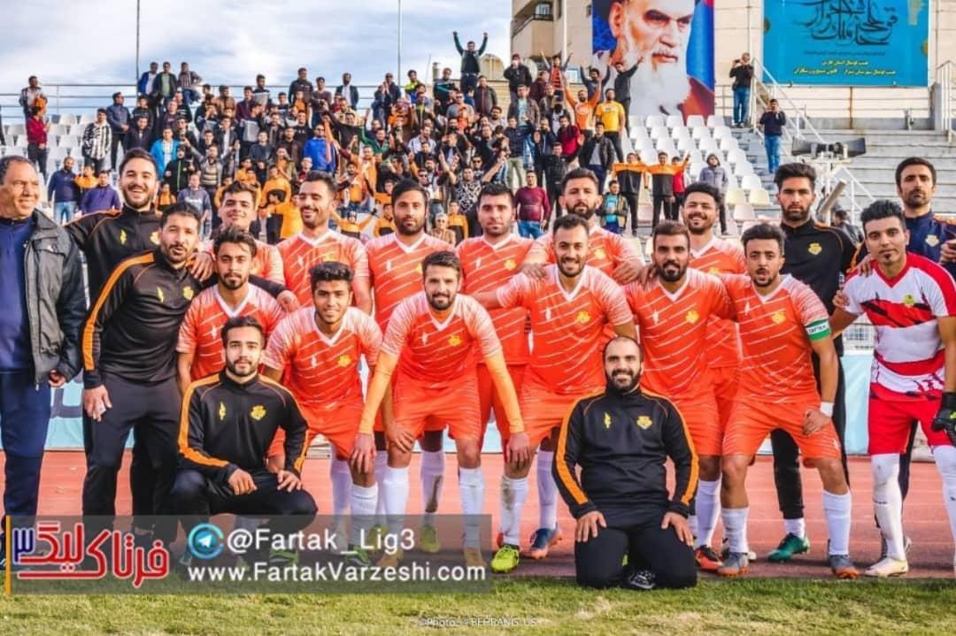 باشگاه برق ۳ فاز شیراز:تمام حرف هایمان را در زمین بازی میزنیم!