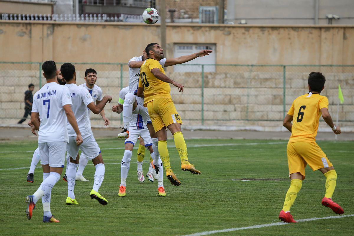 گزارش تصویری دیدار تیم‌های نود ارومیه و آلومینیوم اراک/از نگاه دوربین مجتبی اسماعیل زاد