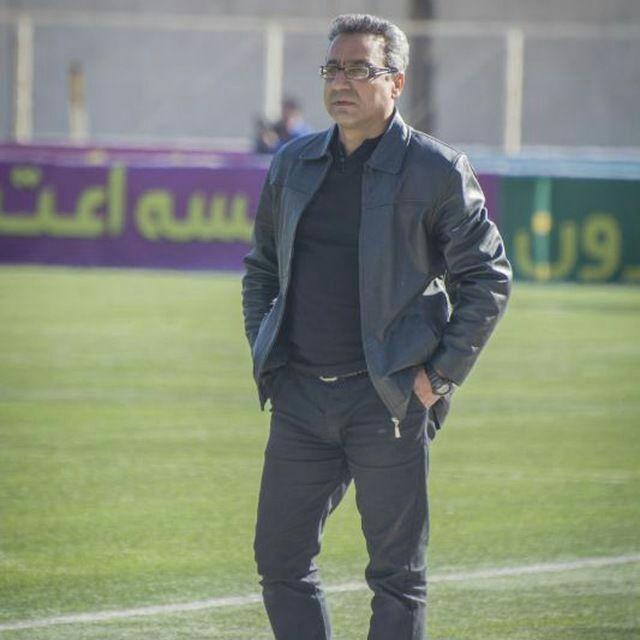 محمد احمد زاده بهترین مربی ایران است/احمد نورالهی بهترین بازیکن دهه نود است