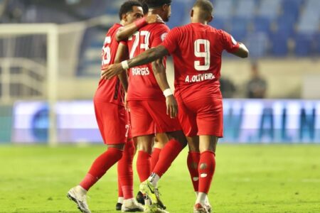 پیروزی مهم فرهاد در بازی پرحاشیه در دبی!